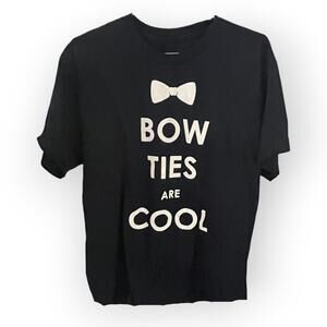 Bow Ties Are Cool Dr Who black tee shirt sz L EUC